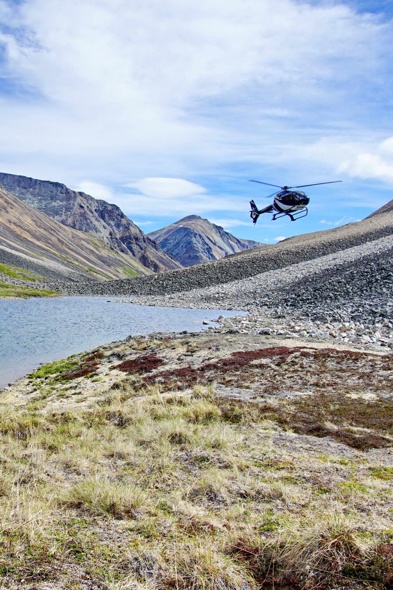 Coast-Mountains-Yukon-helicopter-1